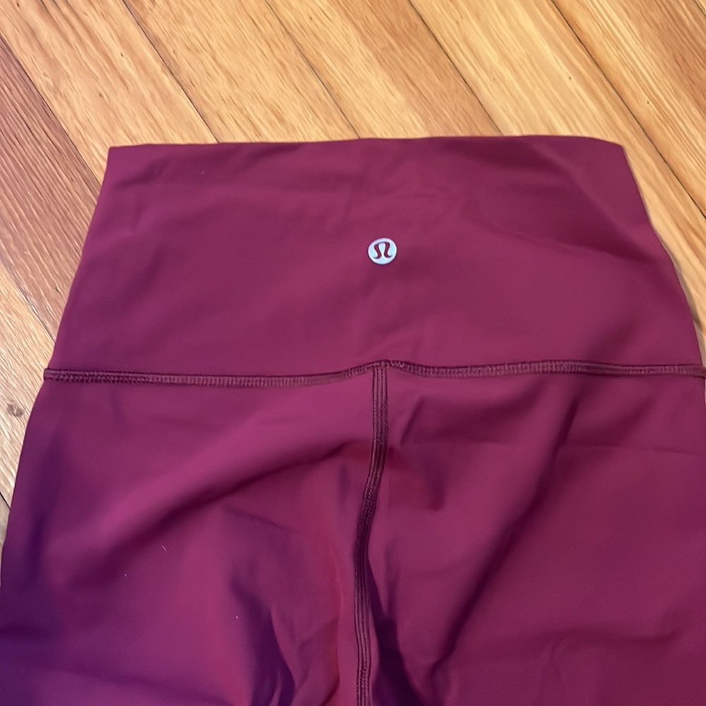 Lululemon High Rise Wunder Under 28" - Luxtreme - Red - Picture 4 of 5